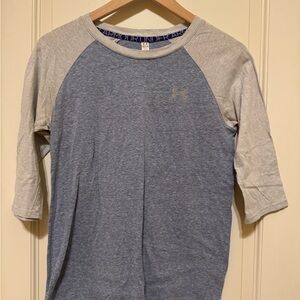 Under Armour Heather Blue and Light Gray Raglan Tee Women’s Medium
